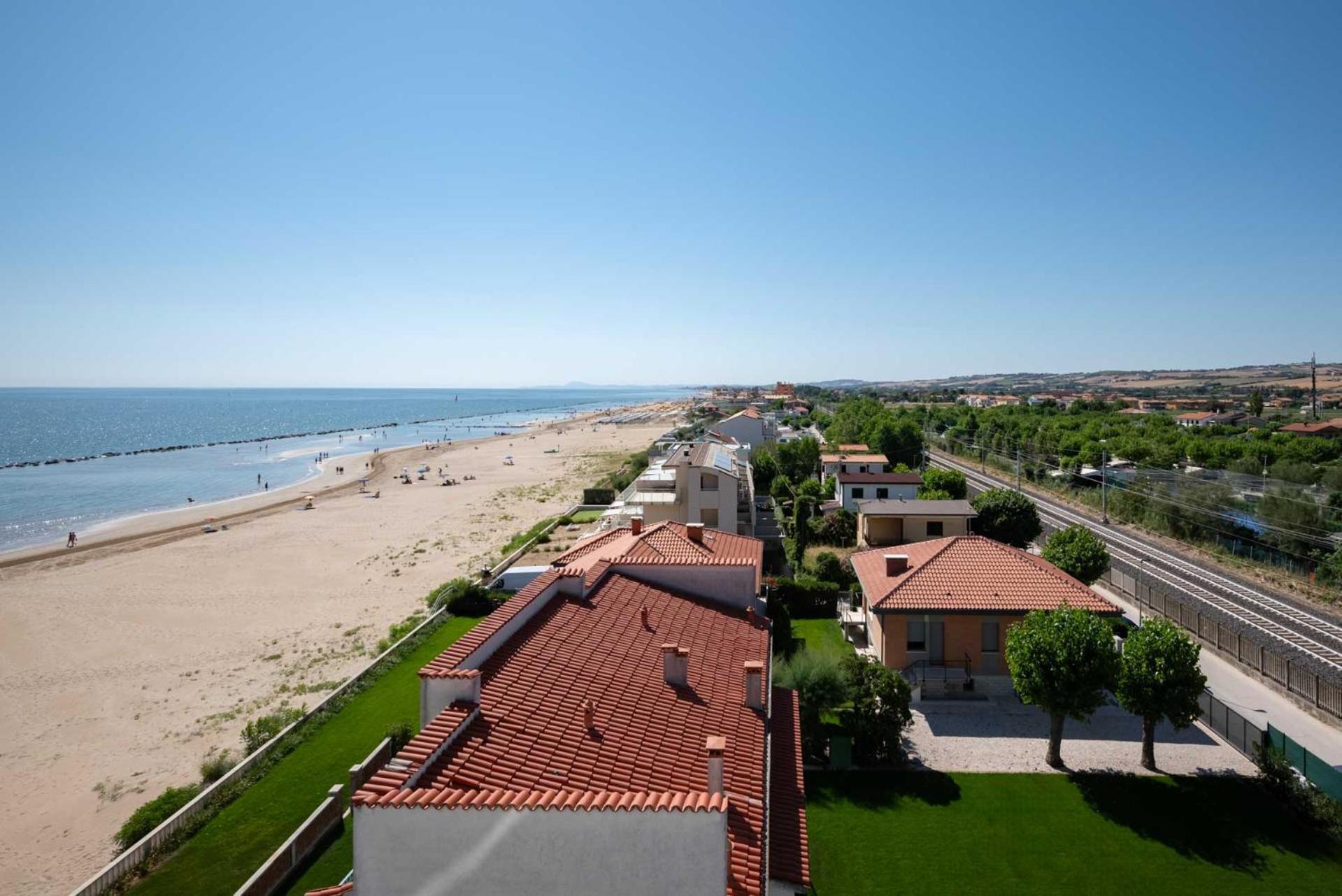 Hotel Playa Suite Fano Exterior photo